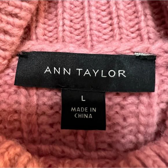 Ann Taylor Wool Blend Pink White Stripe Ribbed Turtleneck Sweater. Size Large. - Picture 3 of 11